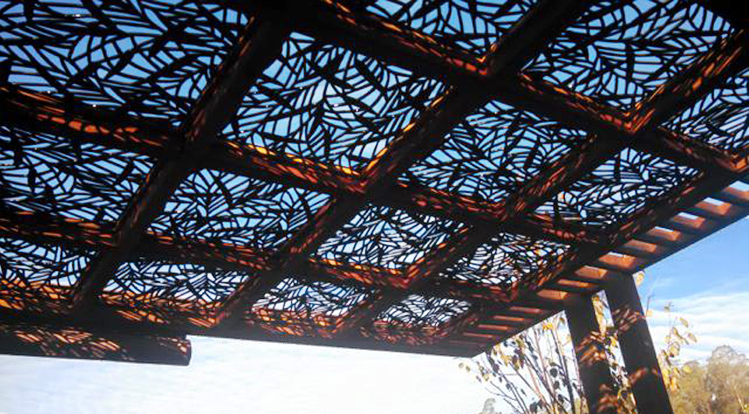 المان فلزی در طراحی داخلی و خارجی